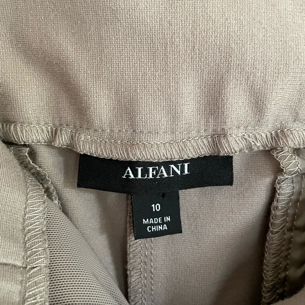Alfani Women’s Tan Stretch Bootcut Trousers Size 10 - Picture 5 of 6